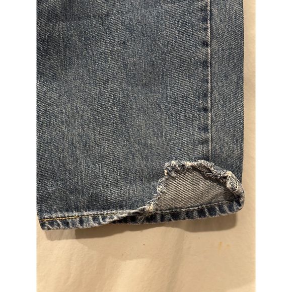 Men's Levis, 550, 42W x 29L - Picture 7 of 9